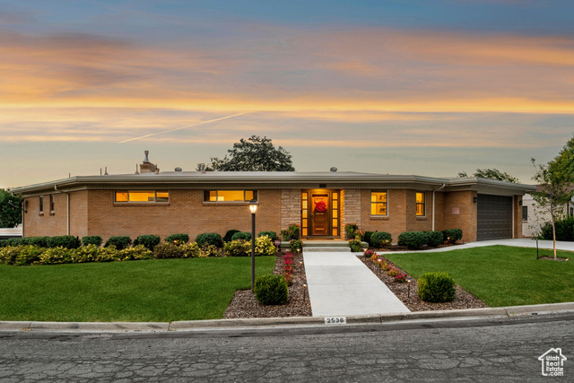 MLS #2109773 - 2536 E Village Cir