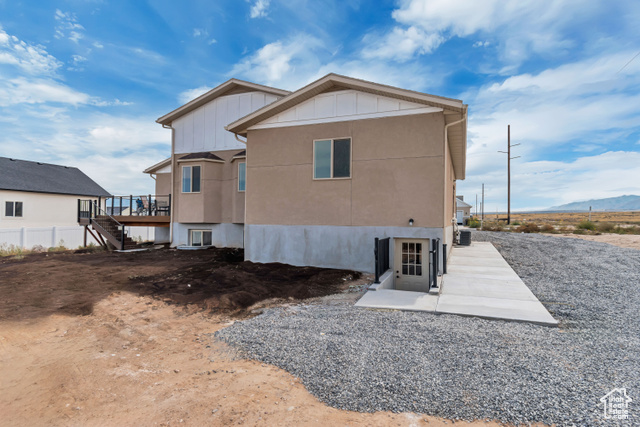 Photo 44 for MLS #2109802 at 408 W Rigdon St