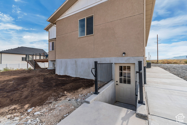 Photo 45 for MLS #2109802 at 408 W Rigdon St