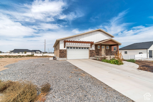 Photo 4 for MLS #2109802 at 408 W Rigdon St
