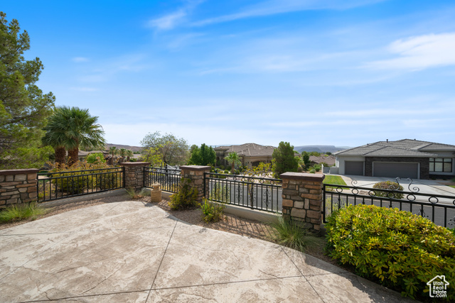 Photo 4 for MLS #2109807 at 1389 N Boston Rd
