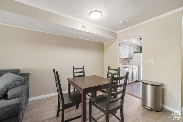 Photo 9 for MLS #2109834 at 5313 S Ben Davis Park