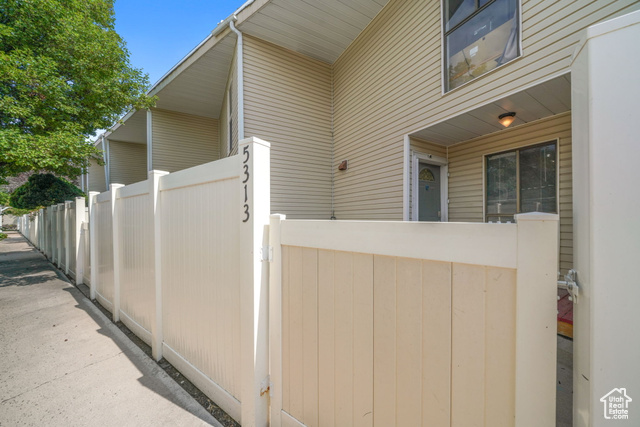 Photo 6 for MLS #2109834 at 5313 S Ben Davis Park