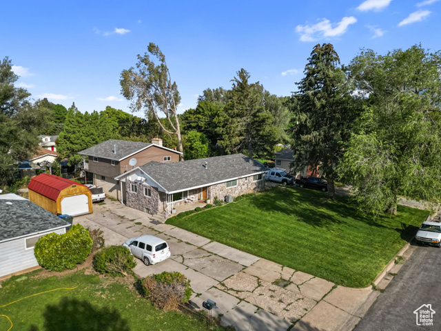 Photo 35 for MLS #2109837 at 2065 Robins Ave