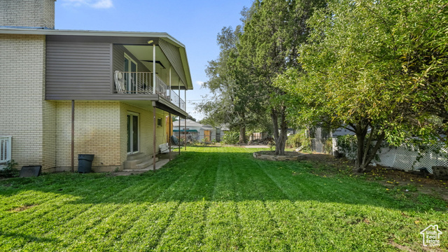 Photo 33 for MLS #2109837 at 2065 Robins Ave
