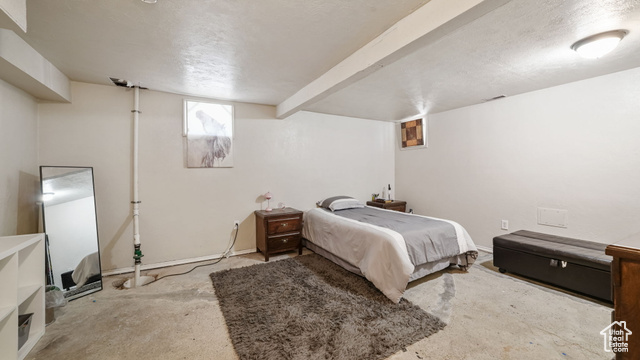 Photo 29 for MLS #2109837 at 2065 Robins Ave