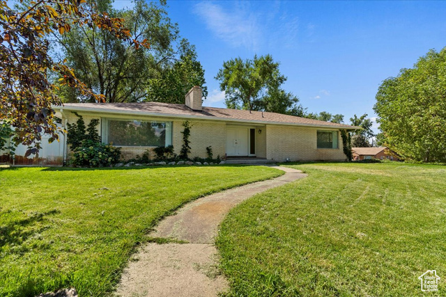 MLS #2109845 - 2608 N Pierce Ave
