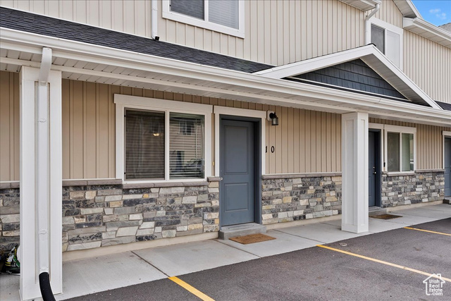 Photo 2 for MLS #2109857 at 2460 W 450 North #10