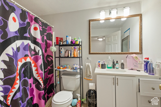 Photo 17 for MLS #2109867 at 3231 Lester St