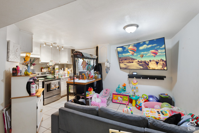 Photo 20 for MLS #2109867 at 3231 Lester St