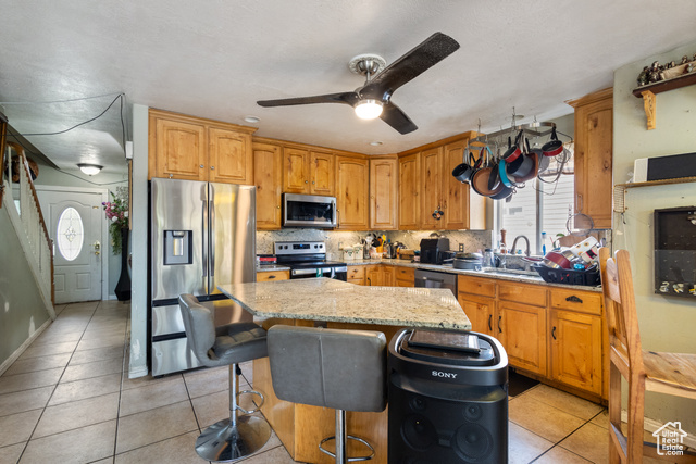 Photo 10 for MLS #2109867 at 3231 Lester St