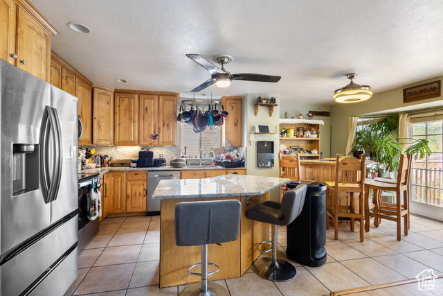 Photo 9 for MLS #2109867 at 3231 Lester St