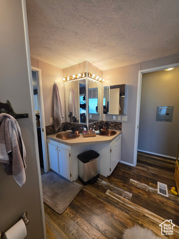 Photo 21 for MLS #2109875 at 296 E Nashue St #112