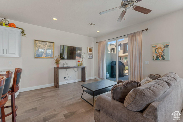 Photo 13 for MLS #2109880 at 1668 W Escapes Dr