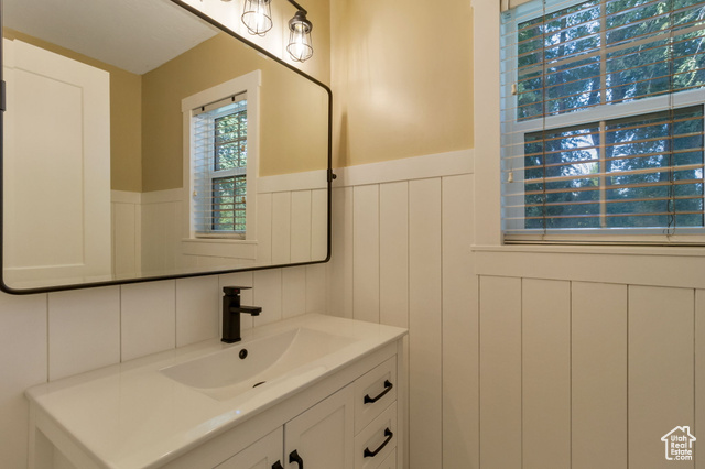 Photo 20 for MLS #2109902 at 1372 Sweetwater Ln