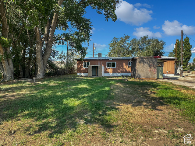 Photo 25 for MLS #2109911 at 685 S Main St