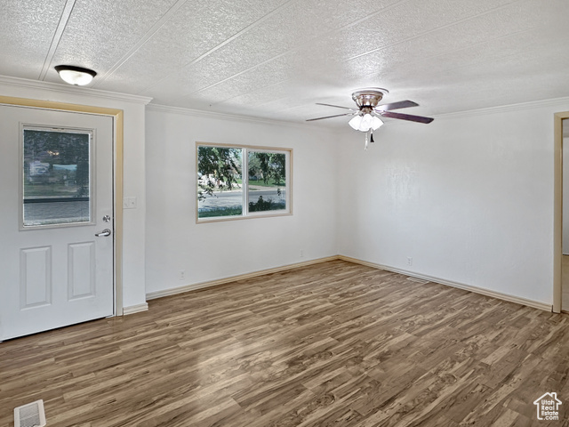 Photo 3 for MLS #2109911 at 685 S Main St