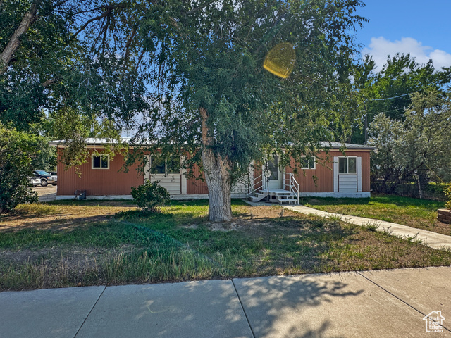 Photo 2 for MLS #2109911 at 685 S Main St