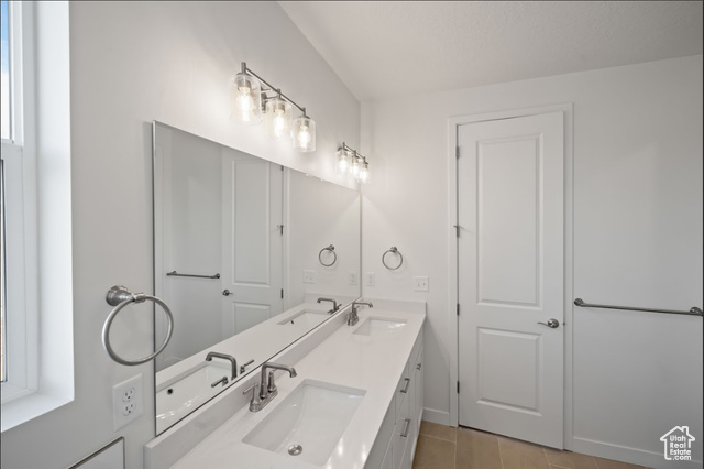 Photo 7 for MLS #2109960 at 2048 S 4190 West #92