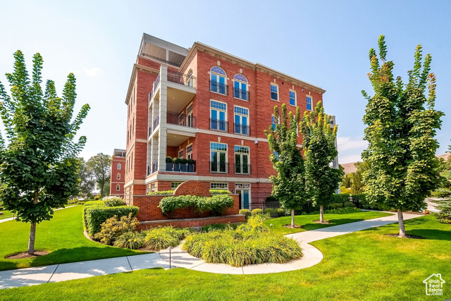 Photo 4 for MLS #2109964 at 400 E Capitol Park Ave #203