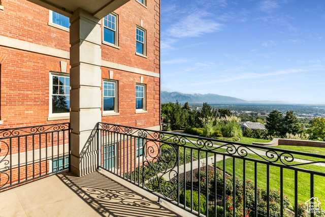 Photo 6 for MLS #2109964 at 400 E Capitol Park Ave #203