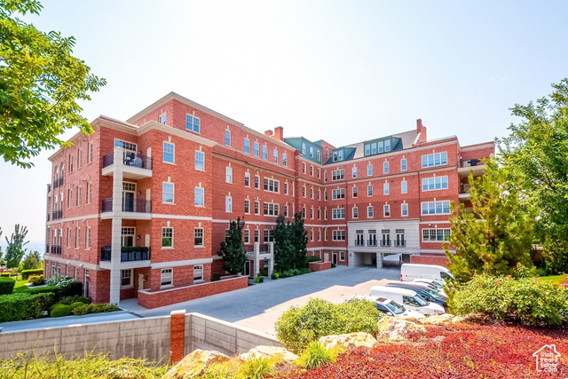 Photo 5 for MLS #2109964 at 400 E Capitol Park Ave #203