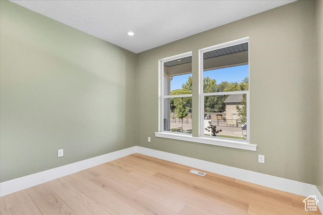 Photo 17 for MLS #2109974 at 1031 W 125 South