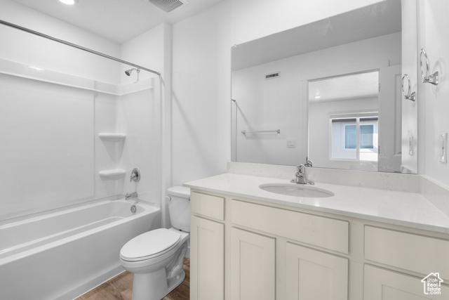 Photo 15 for MLS #2109980 at 1501 E 690 North #1107