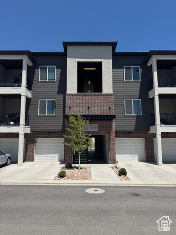 MLS #2109993 - 4574 W Voight Ln #C203