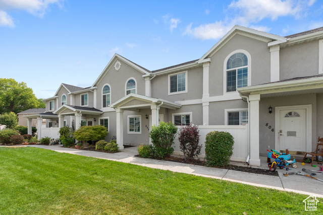 Photo 3 for MLS #2109994 at 802 Brookside Ct