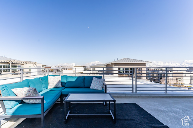 Photo 7 for MLS #2110005 at 4586 W Daybreak Rim Way #396