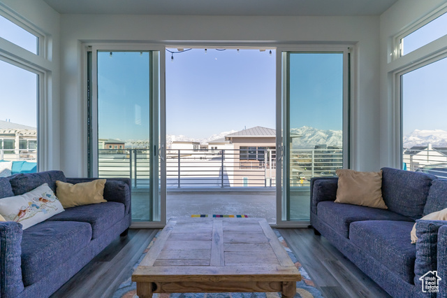 Photo 10 for MLS #2110005 at 4586 W Daybreak Rim Way #396
