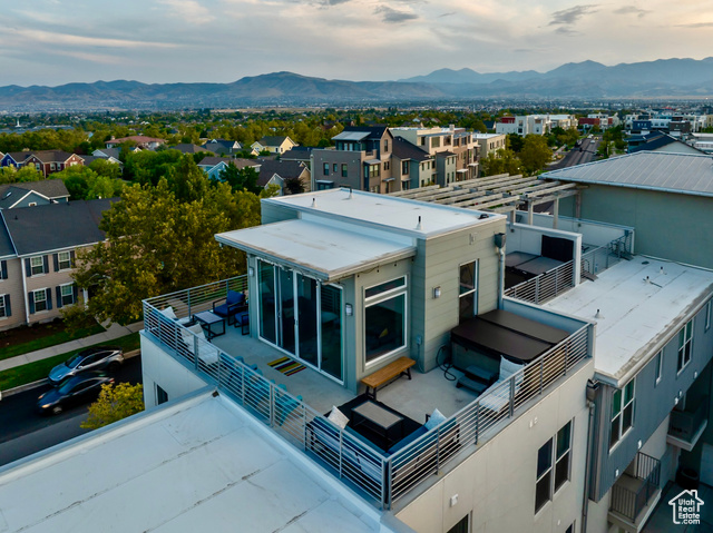 Photo 4 for MLS #2110005 at 4586 W Daybreak Rim Way #396