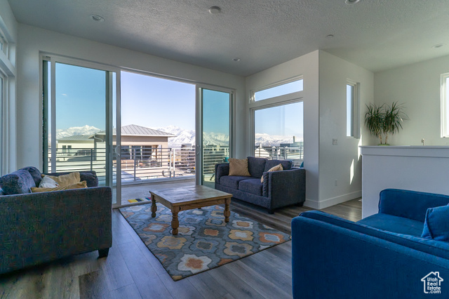 Photo 11 for MLS #2110005 at 4586 W Daybreak Rim Way #396