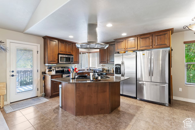 Photo 3 for MLS #2110008 at 3234 N 550 West