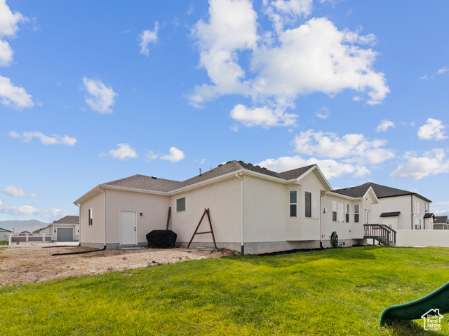 Photo 23 for MLS #2110018 at 293 E Bedford Dr