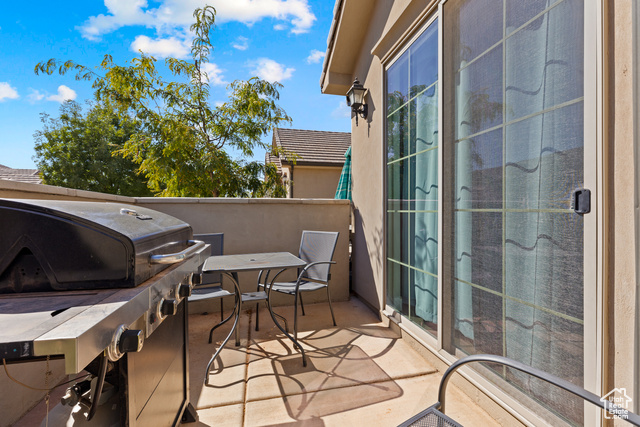 Photo 22 for MLS #2110041 at 1914 E Fiesta Ln