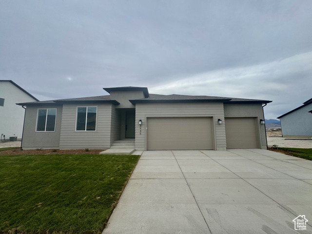 Photo 3 for MLS #2110049 at 4945 N Topaz Dr #303