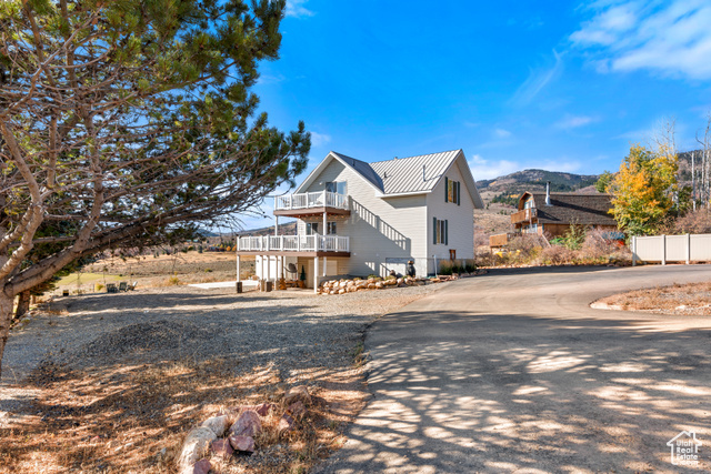 Photo 4 for MLS #2110057 at 213 Lewis Loop #38