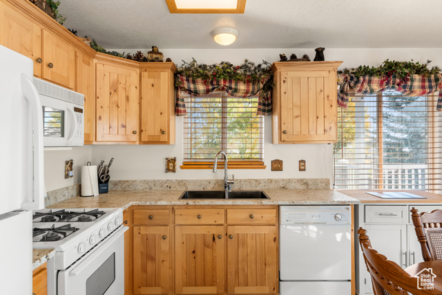 Photo 9 for MLS #2110057 at 213 Lewis Loop #38