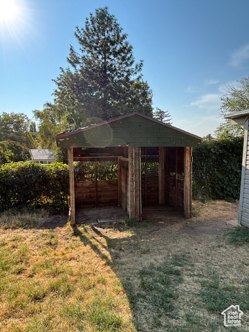 Photo 26 for MLS #2110080 at 1731 E 22nd St