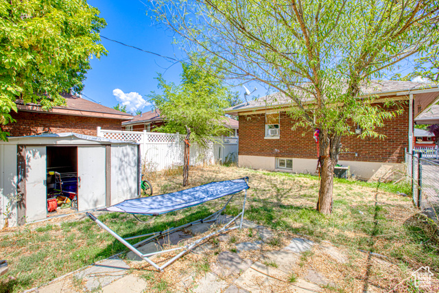 Photo 24 for MLS #2110085 at 3143 Ogden Ave
