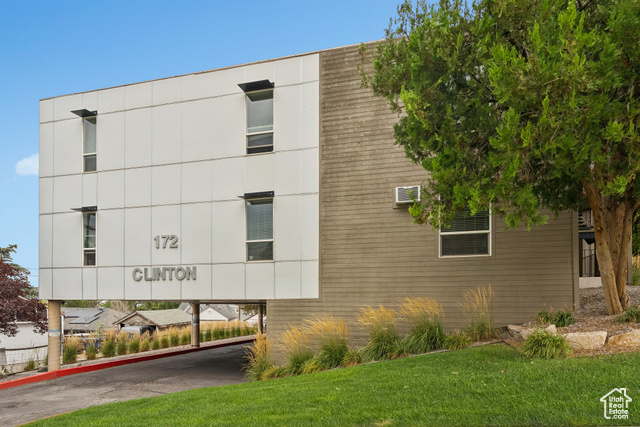 MLS #2110104 - 172 W Clinton Ave