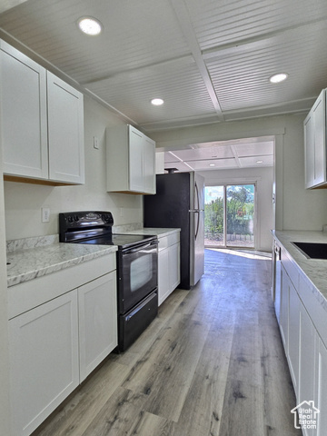 Photo 6 for MLS #2110116 at 154 D St
