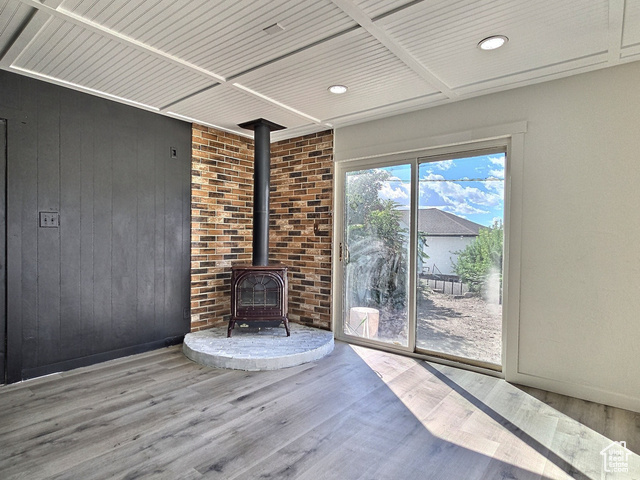 Photo 9 for MLS #2110116 at 154 D St