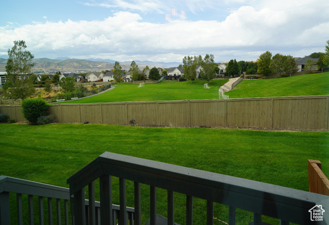 Photo 10 for MLS #2110124 at 4197 Cresthaven Ln