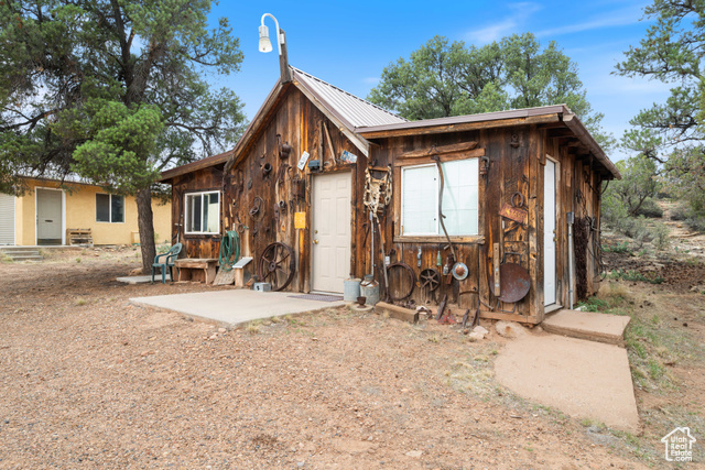 Photo 44 for MLS #2110150 at 635 N Cougar Ln