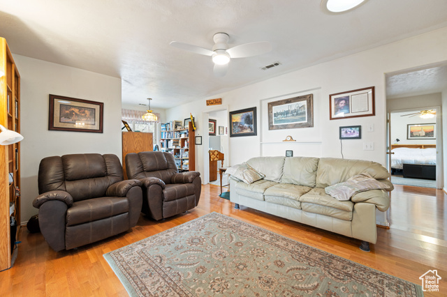 Photo 18 for MLS #2110150 at 635 N Cougar Ln