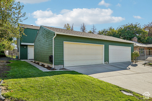 MLS #2110154                     located at 2584 E Wren Rd,
                     Holladay, UT