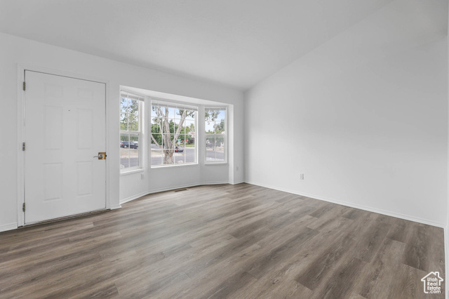 Photo 4 - 1393 E 970 North, Tooele UT 84074